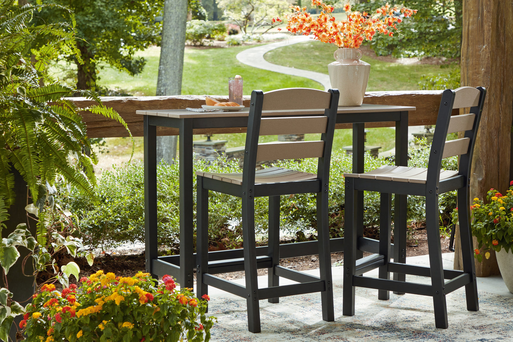 Shoreline Beach Black/Beige Outdoor Counter Table and 2 Barstools