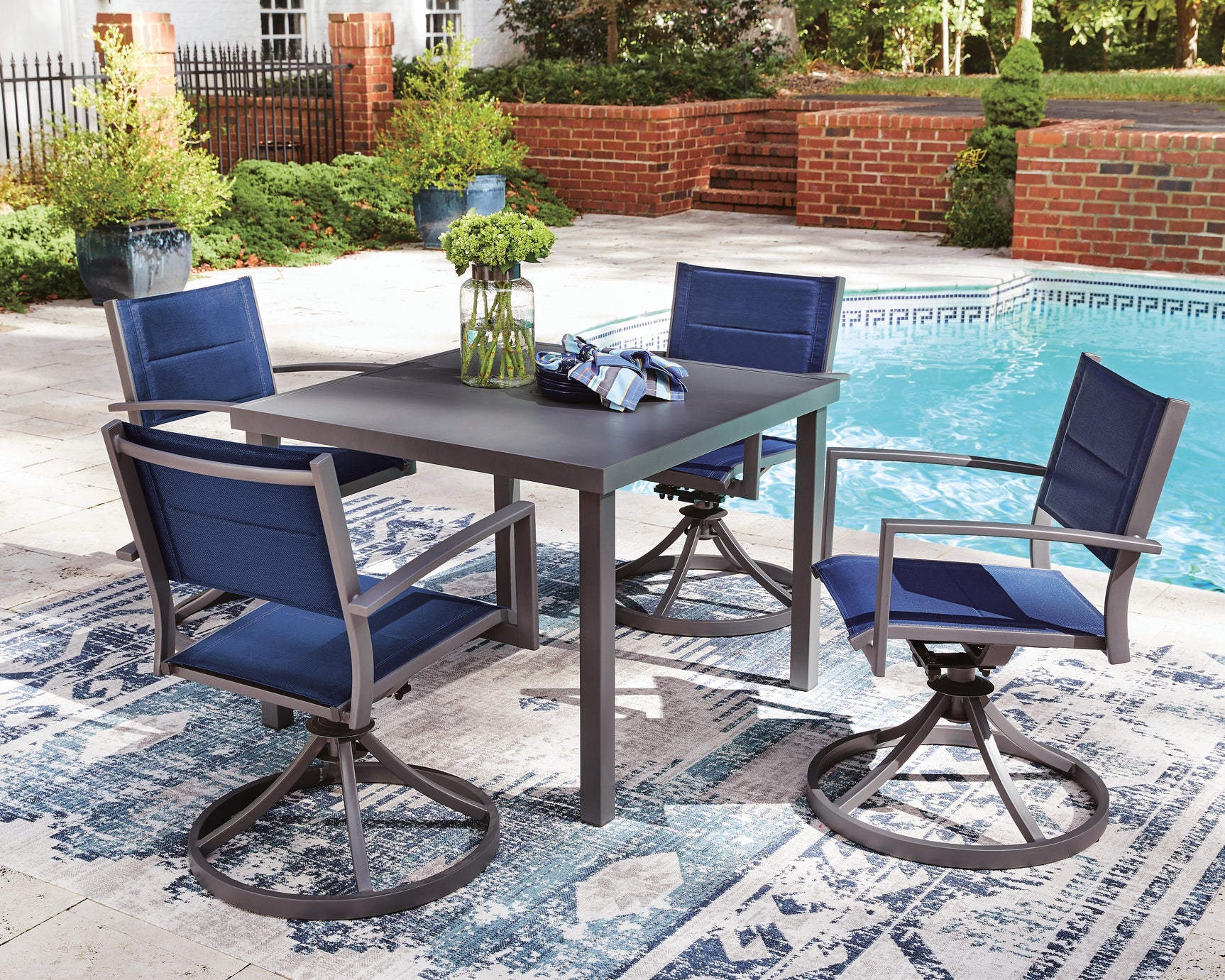 Rocky Gray Creek Outdoor Dining Table and 4 Chairs