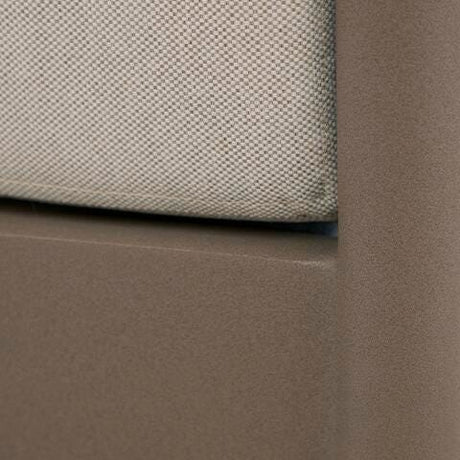 Bluff Trail Beige Outdoor Love/Chairs/Tables Set (Set of 5) finish detail