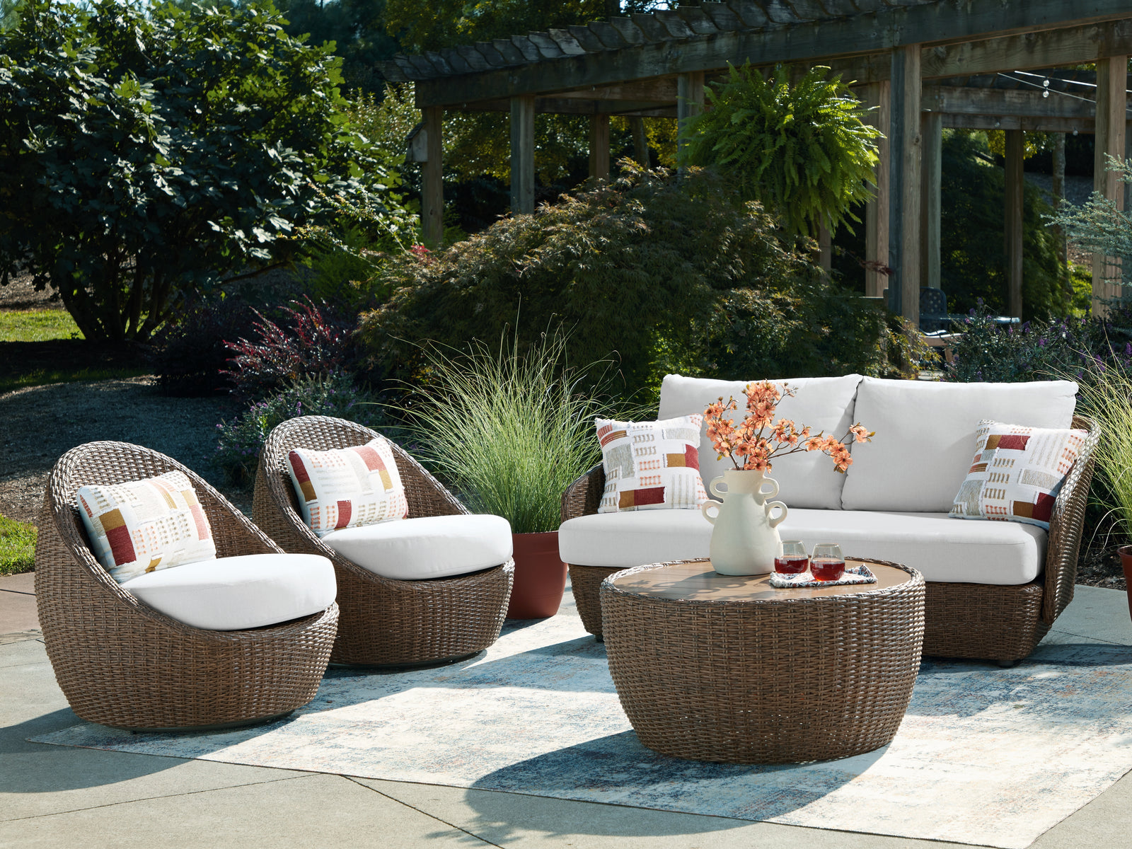 Double Beige Point Outdoor Sofa, Loveseat and 2 Lounge Chairs with Coffee Table