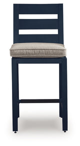 East Navy Blue/Driftwood Beach Outdoor Fire Pit Bar Table and 4 Barstools