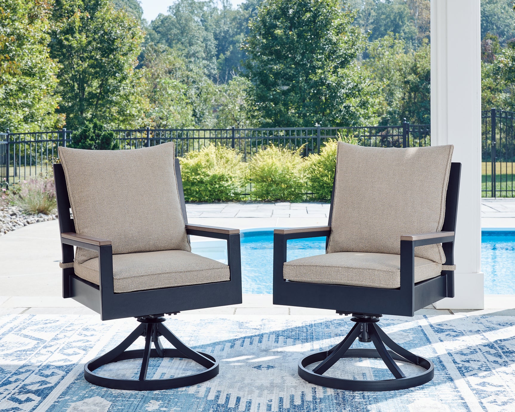 East Navy Blue/Driftwood Beach Outdoor Dining Table and 4 Chairs