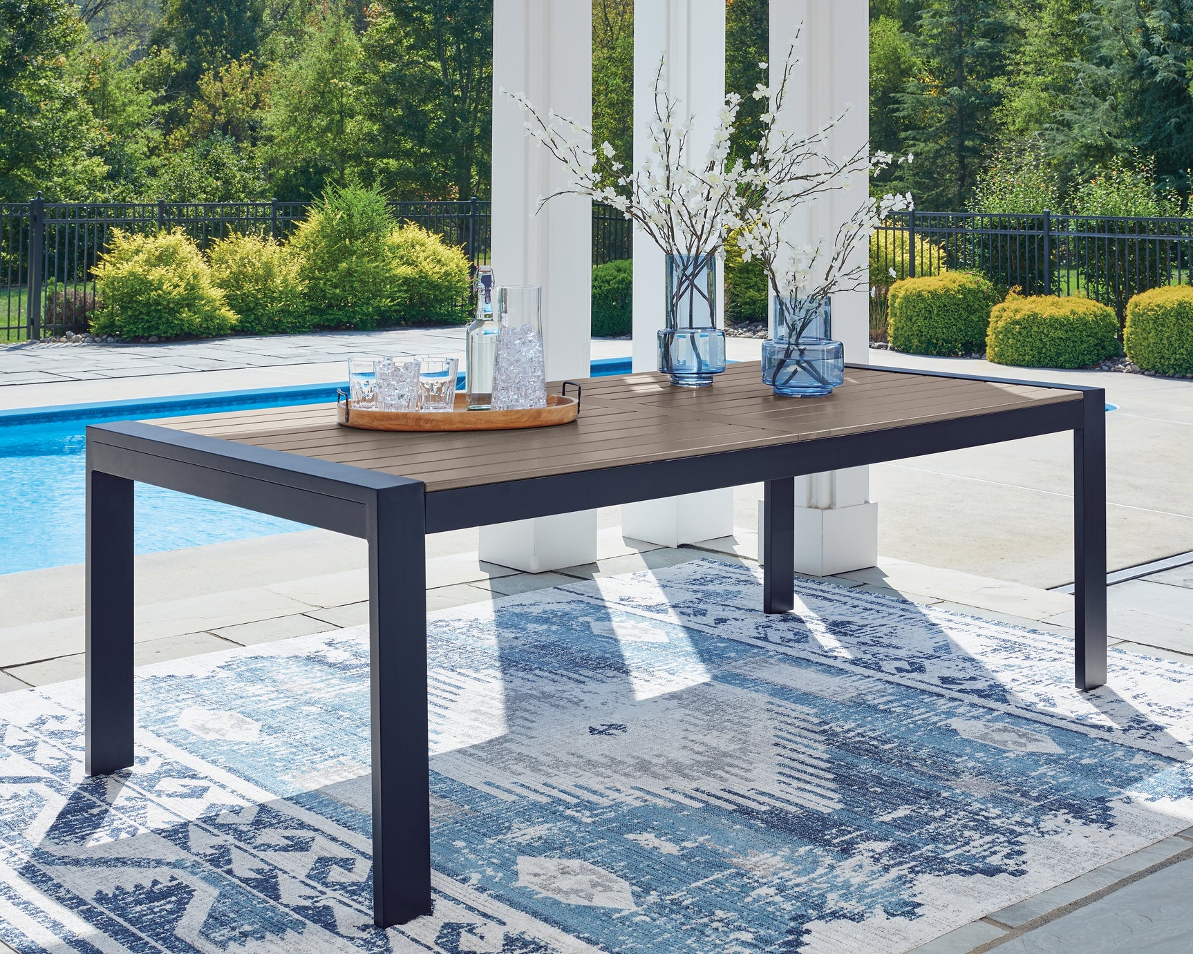 East Navy Blue/Driftwood Beach Outdoor Dining Table and 4 Chairs