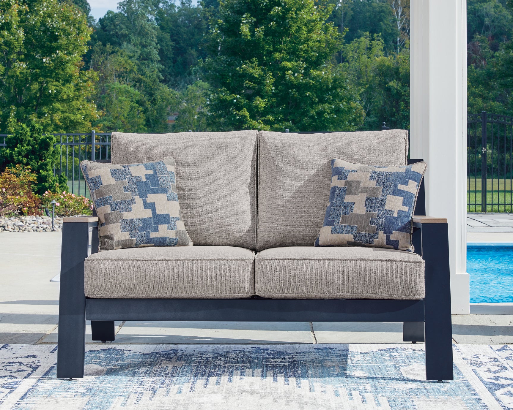East Navy Blue/Driftwood Beach Outdoor Sofa and Loveseat with Coffee Table