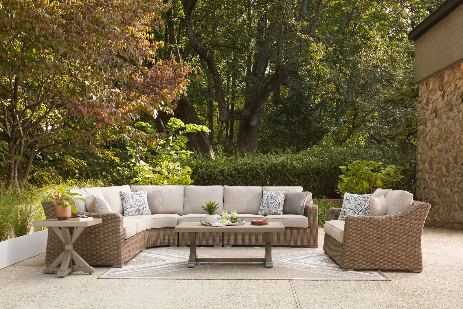 Laguna Heights Beige 4-Piece Outdoor Sectional