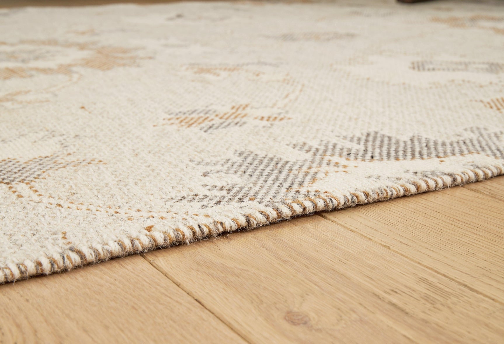Calkin 5' x 7' Linen Gray Caramel Floral Rug