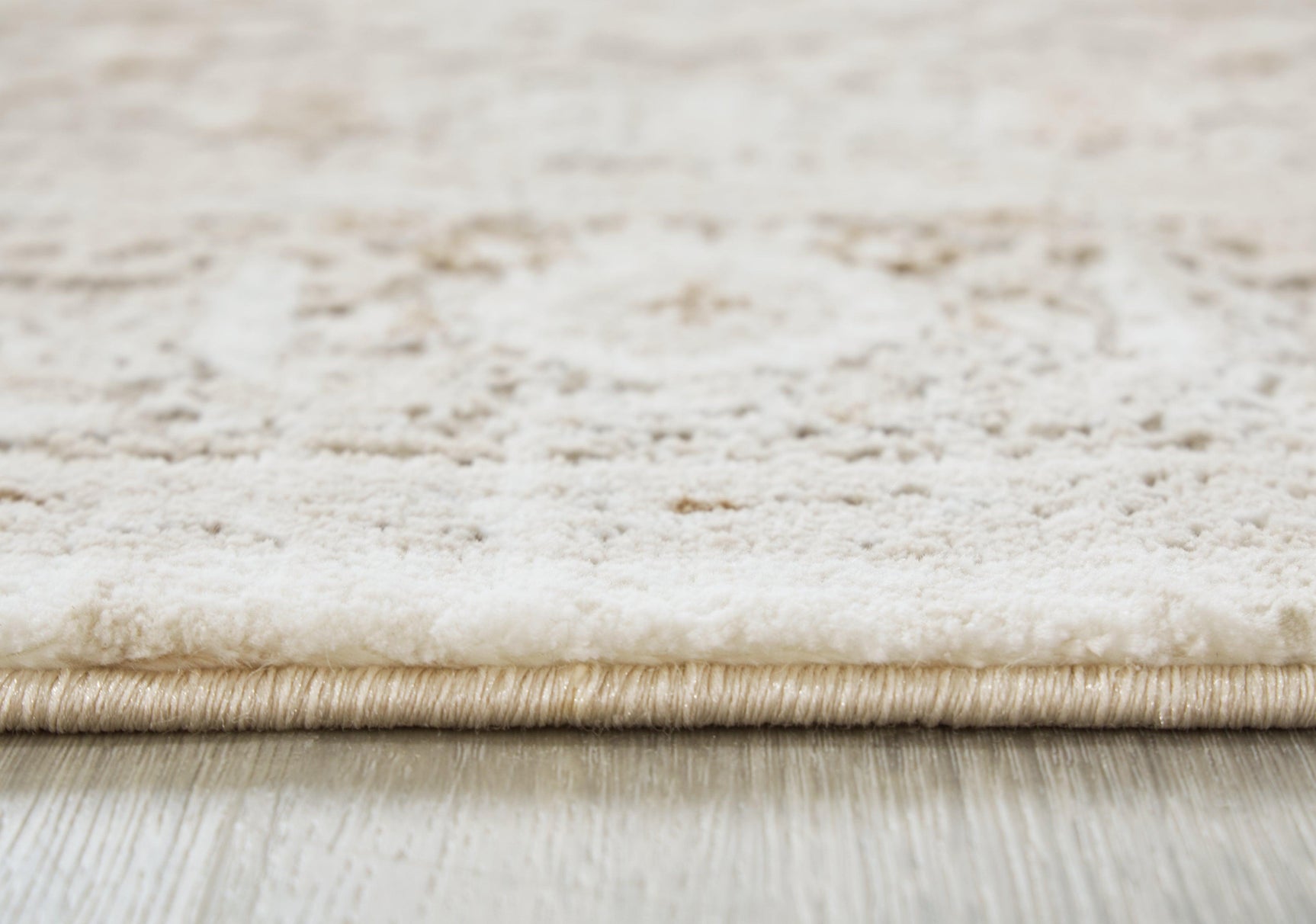 Gatwell Ivory Gray Tan 8' x 10' Medallion Rug