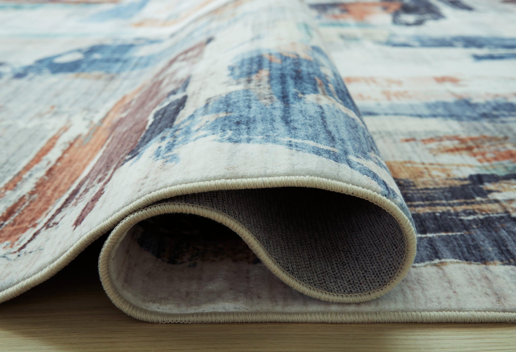 Hessland Multi 5' x 7' Washable Rug