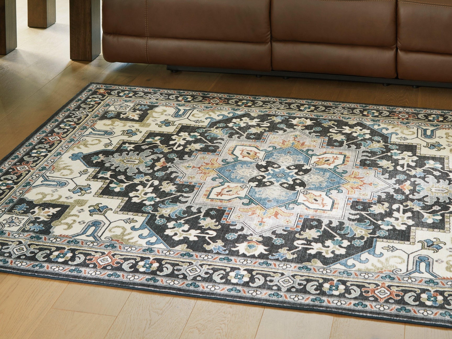 Leningston Black/Cream/Blue 5' x 7' Washable Rug
