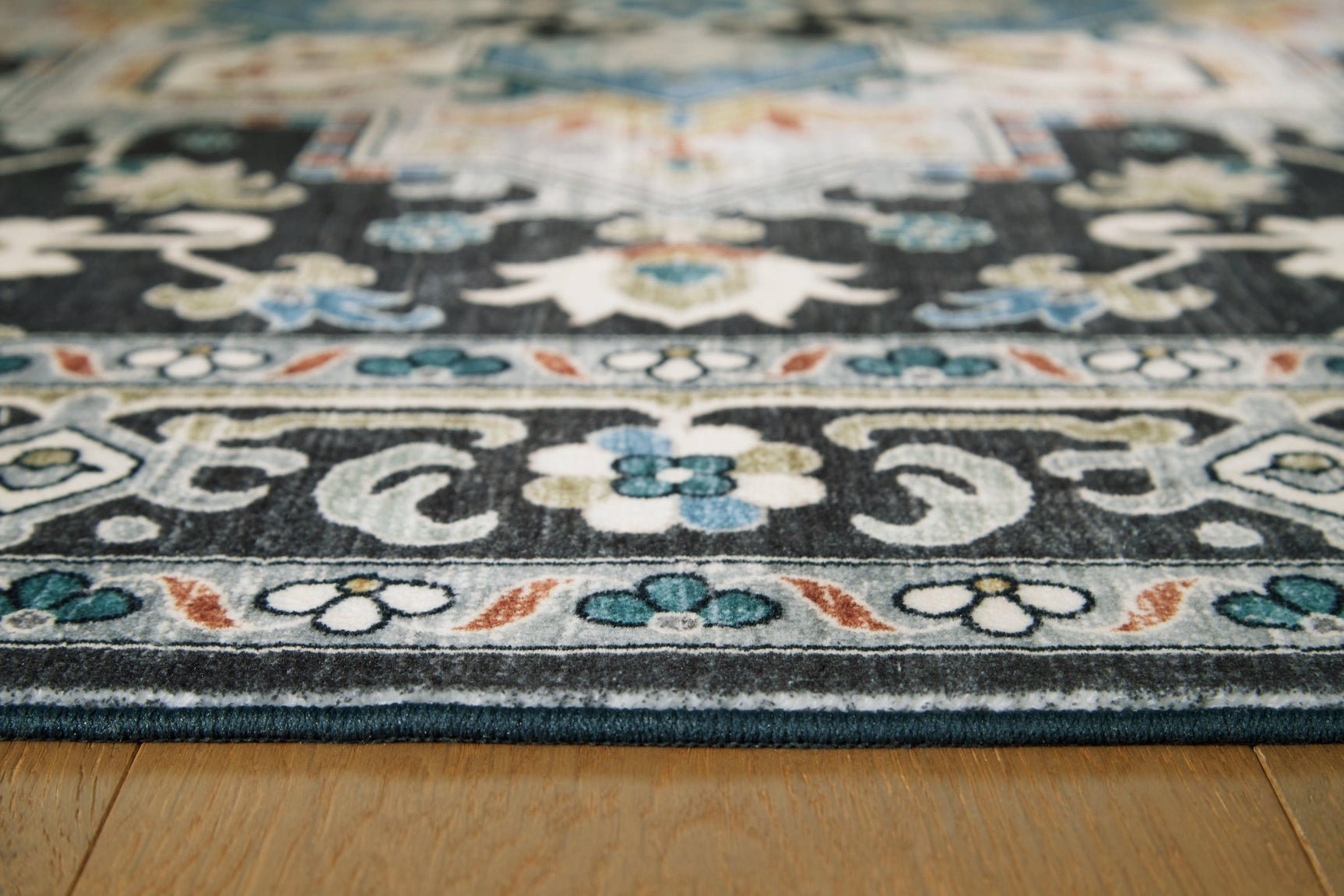 Leningston Black/Cream/Blue 8' x 10' Washable Rug