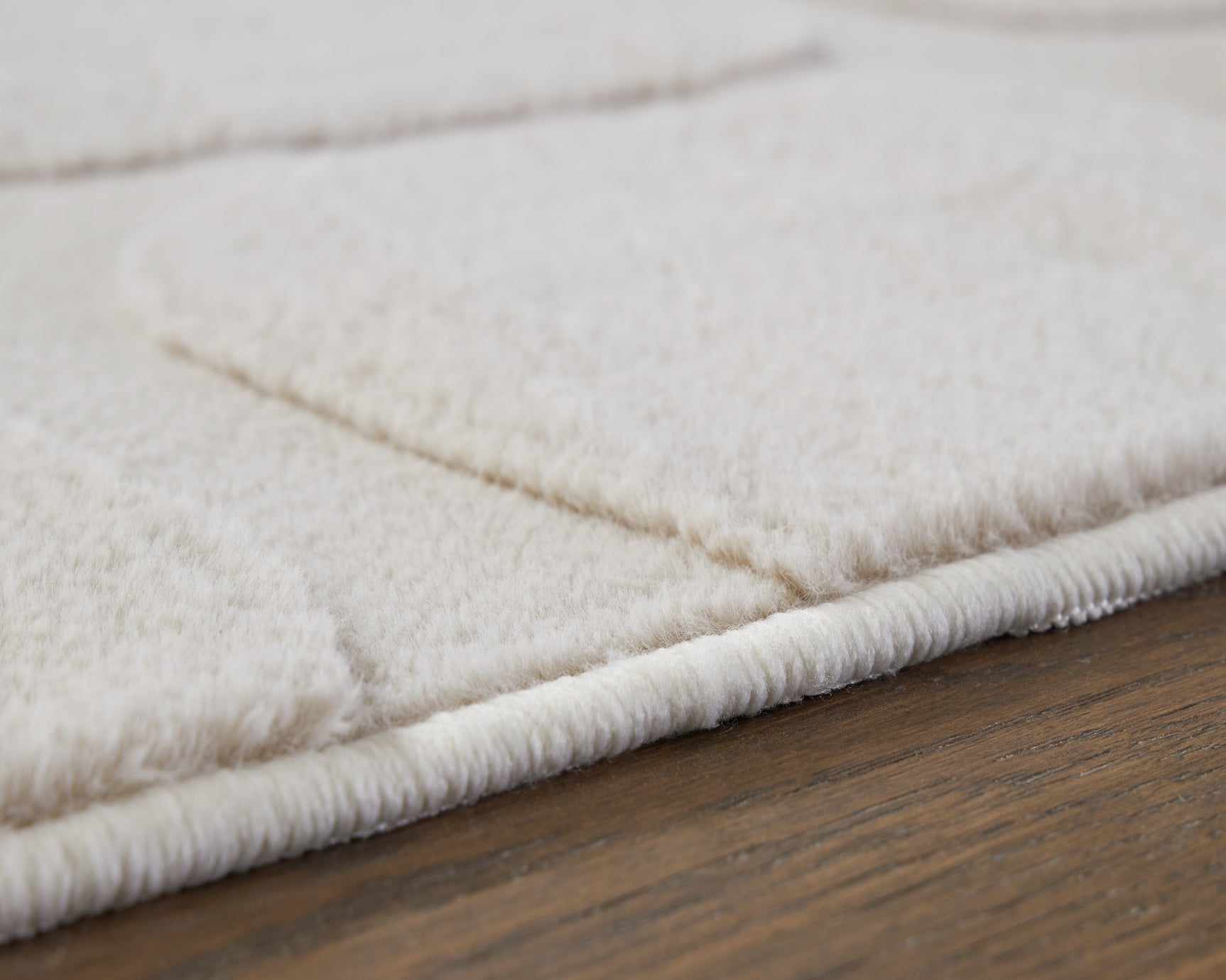 Malvinsboro Sandstone Washable 5' x 7' Area Rug