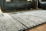 Kurtmen Black/Ivory 5' x 7' Area Rug