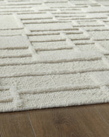 Empriss Ivory 5' x 7' Area Rug