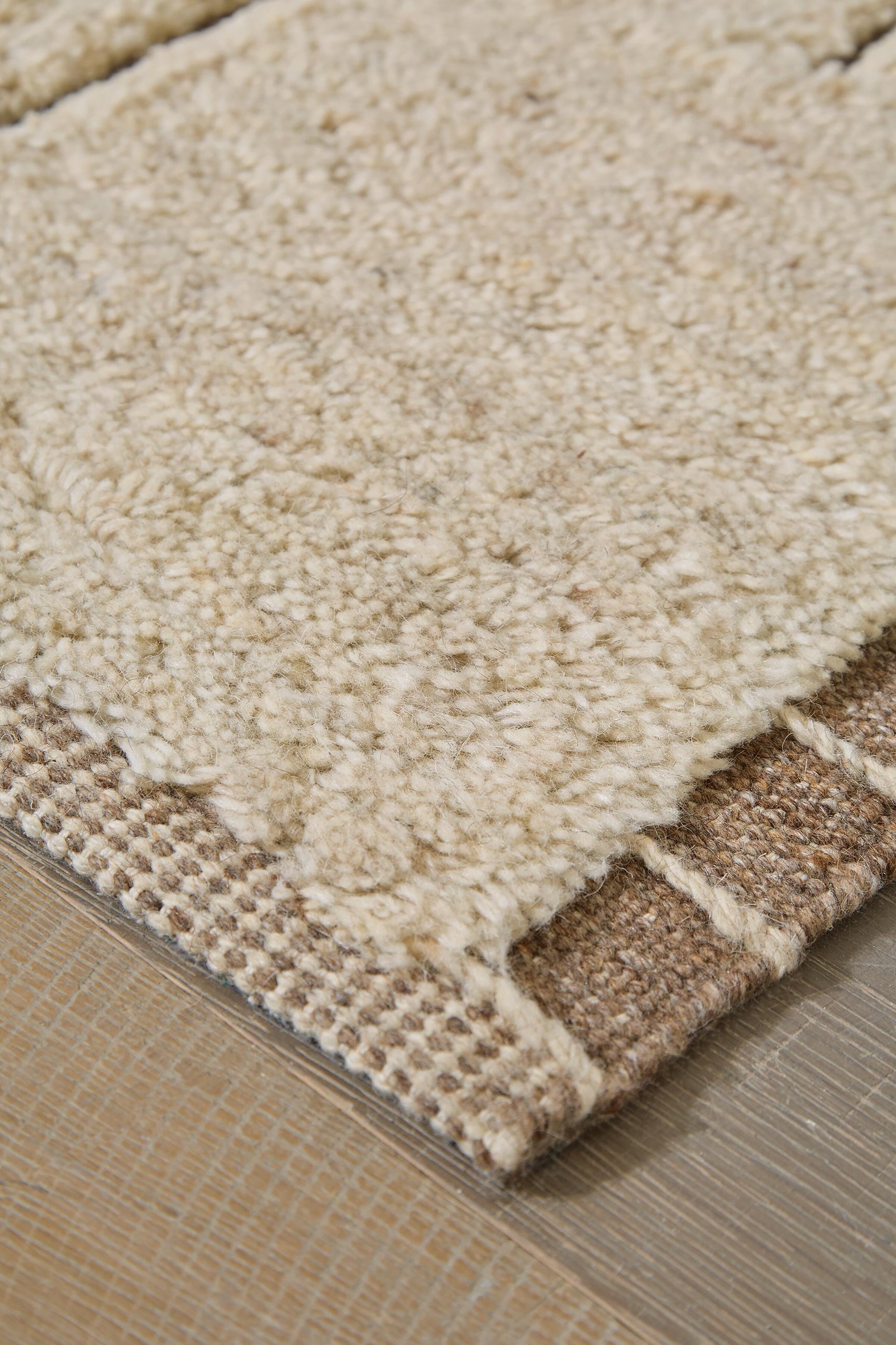 Clayman Beige/Brown Large Rug
