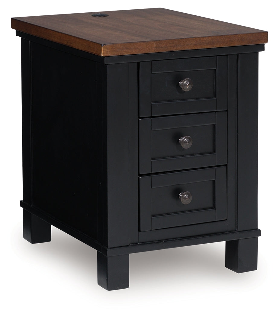 Wildenauer Brown/Black Chairside End Table