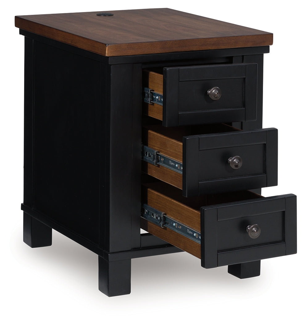 Wildenauer Brown/Black Chairside End Table