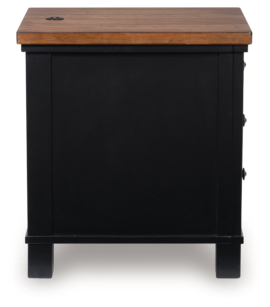Wildenauer Brown/Black Chairside End Table
