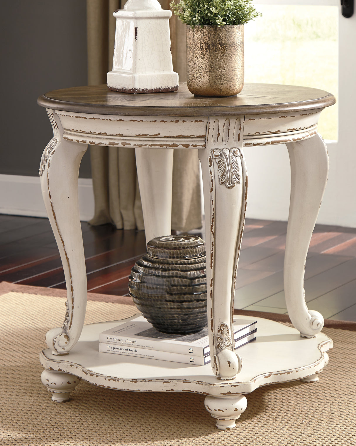Realyn White/brown Coffee Table With 1 End Table PKG008634 - T523-9 | T743-6