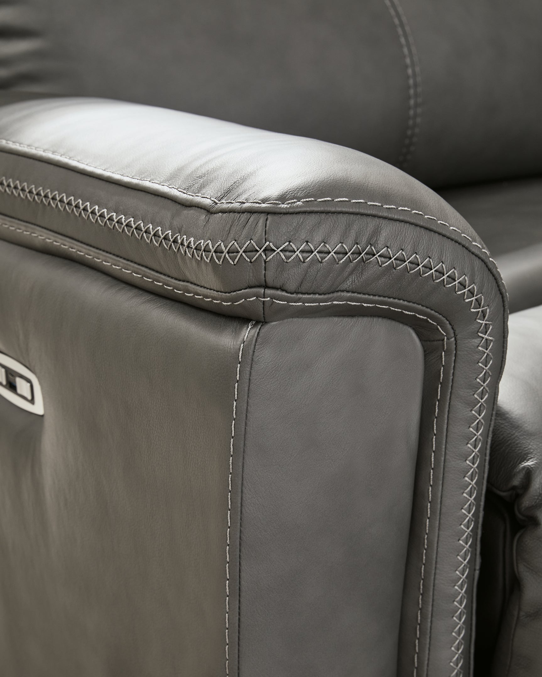 Bleckley Anchor Leather 6-Piece Power Reclining Sectional