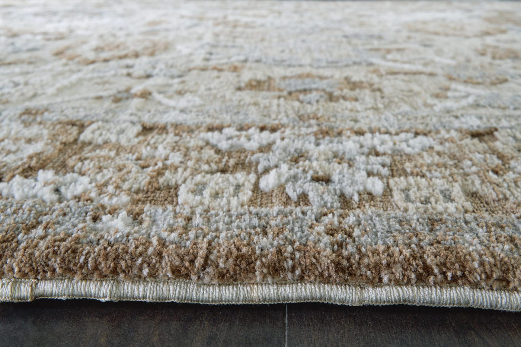 Ainswick Brown/Beige/Gray Memory Foam Medium Rug detail view