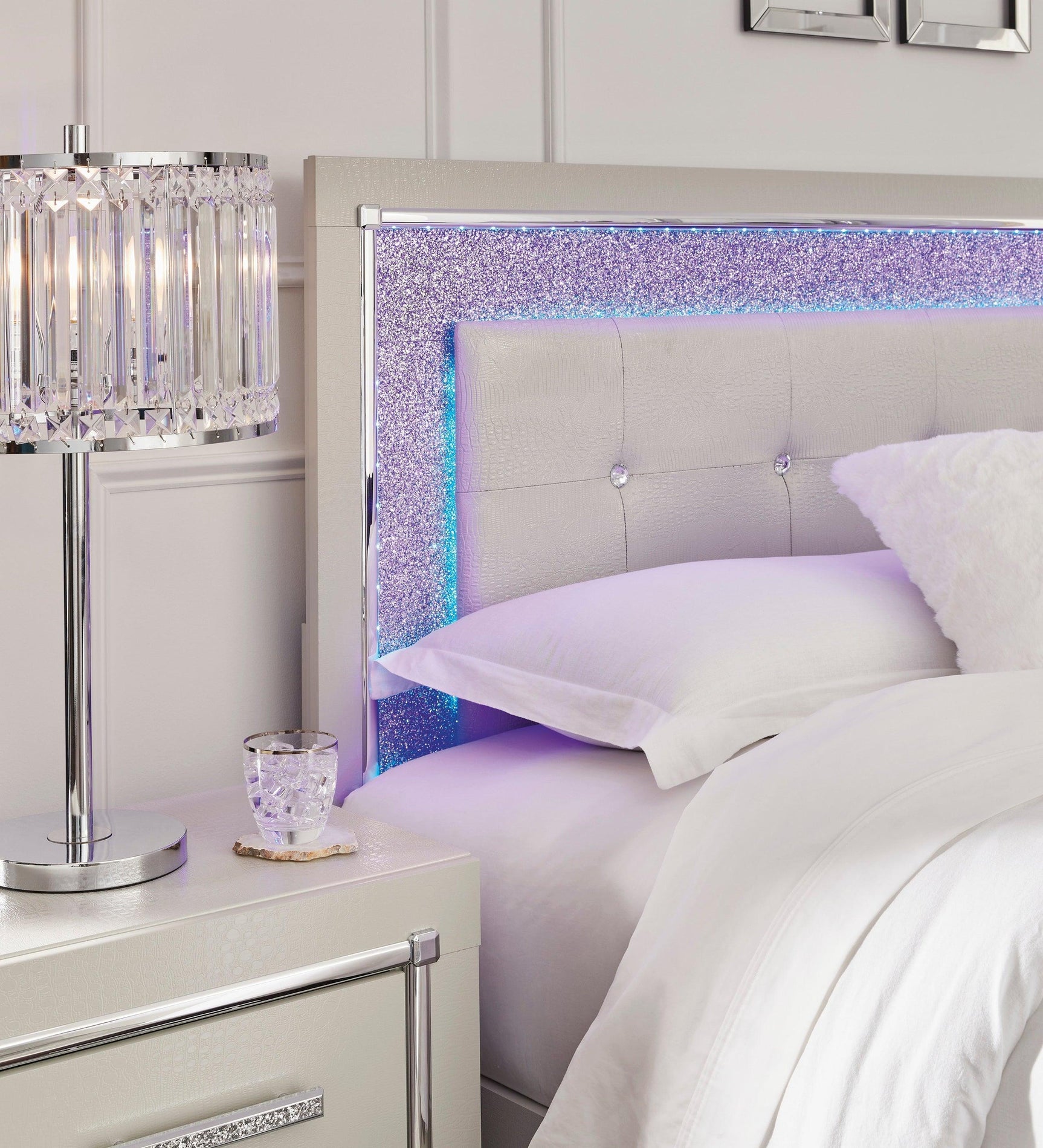 Ashley B2114 - 4Pc Or 5Pcqueen Bedroom Set ***New Arrival*** - Ella Furniture