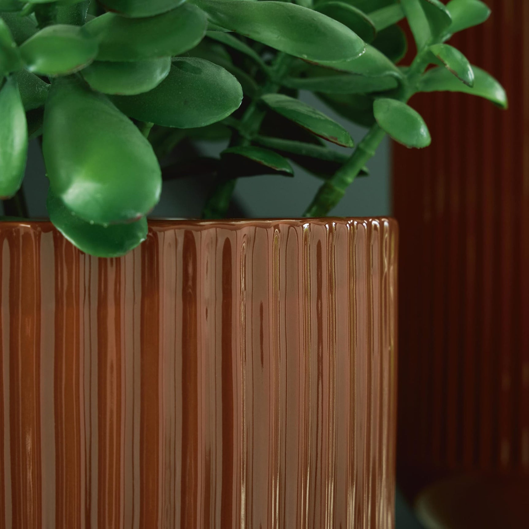 Avalyah Burnt Umber Vase (Set of 2) detail view