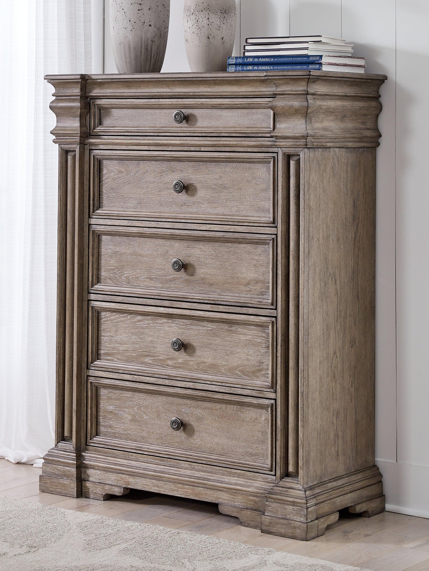 Blairhurst Light Grayish Brown Chest of Drawers - Ella Furniture