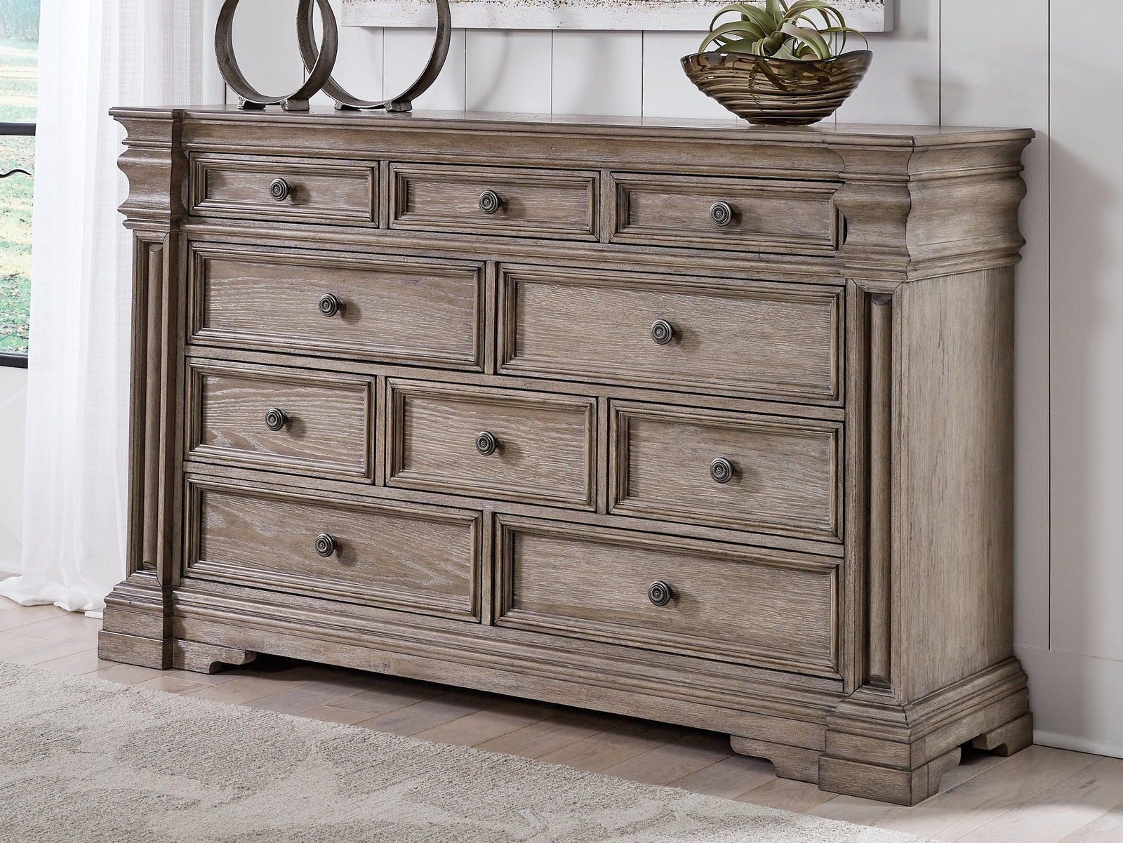 Blairhurst Light Grayish Brown Dresser - Ella Furniture