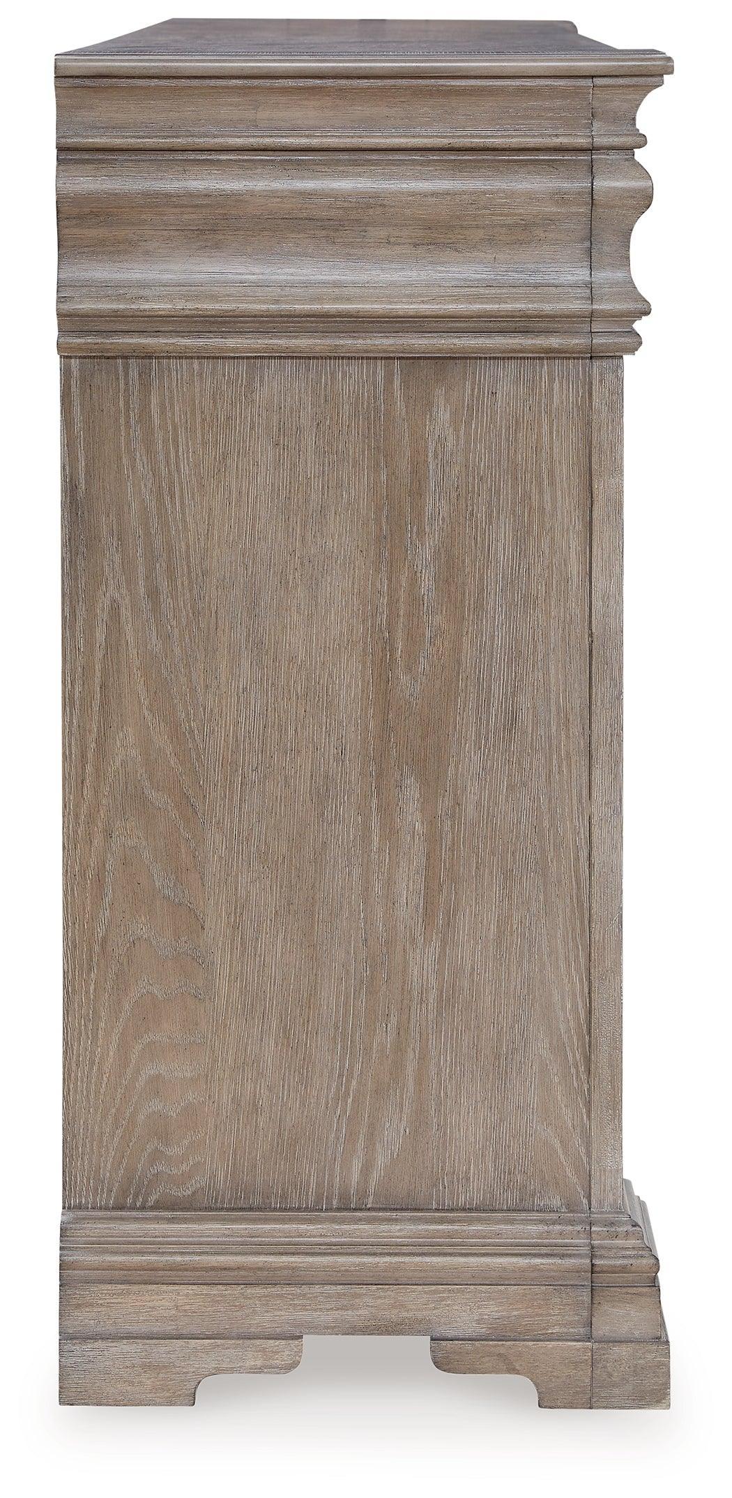 Blairhurst Light Grayish Brown Dresser - Ella Furniture