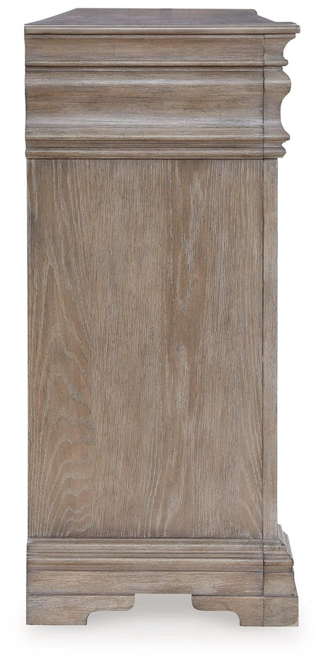 Blairhurst Light Grayish Brown Dresser - Ella Furniture