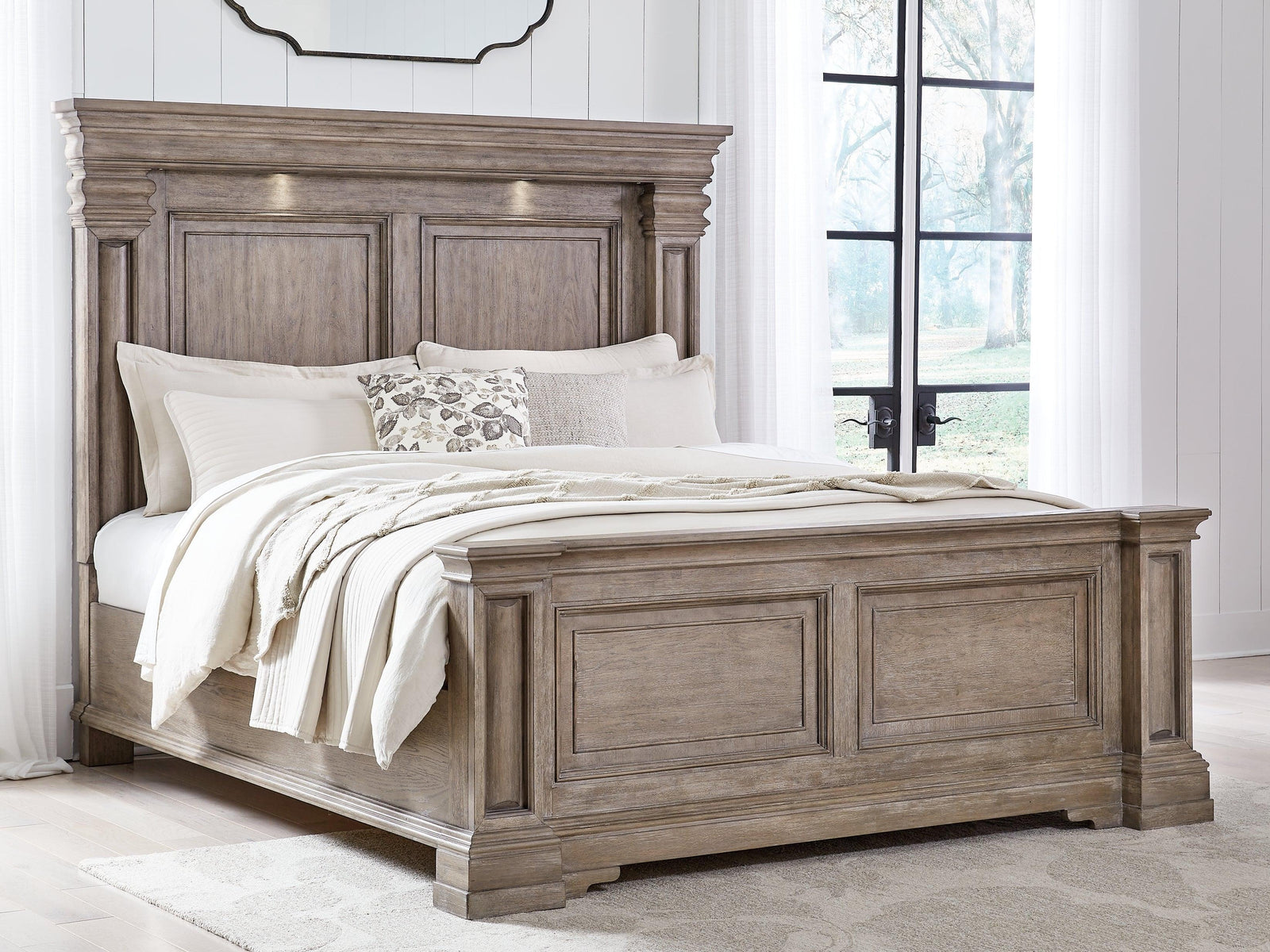 Blairhurst Light Grayish Brown King Panel Bed - Ella Furniture