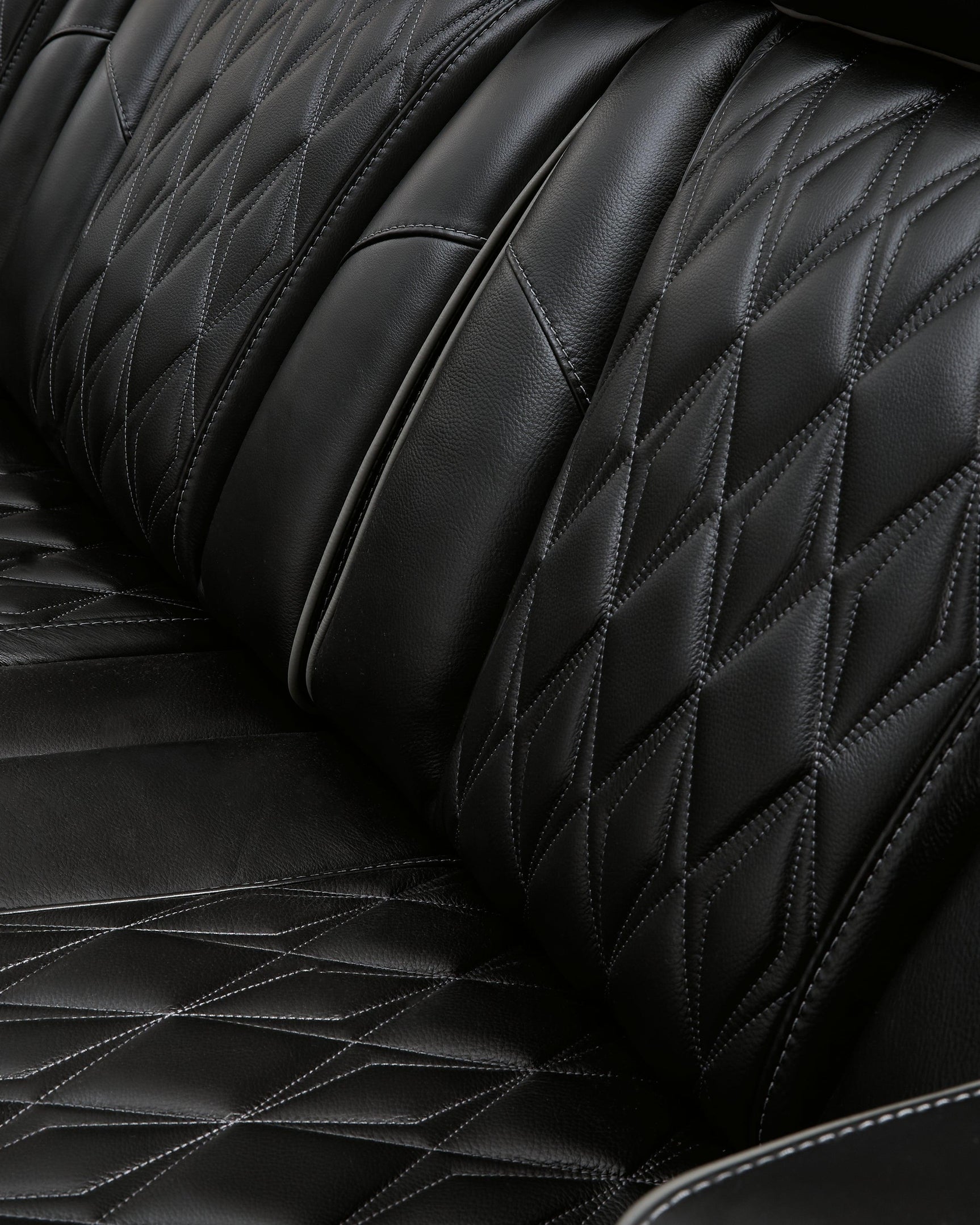 Boyington Black Leather Power Reclining Loveseat With Console - Ella Furniture