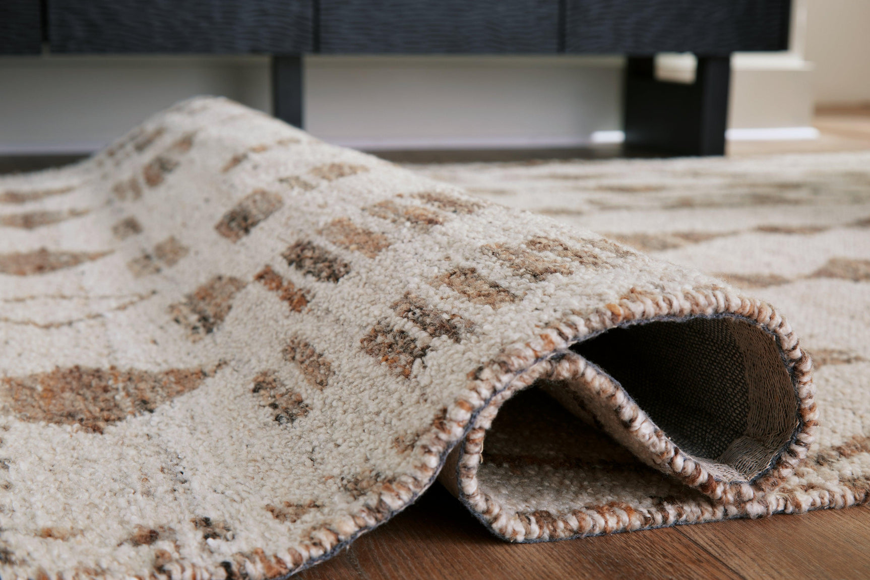 Brettler Beige/Brown Large Rug - Ella Furniture
