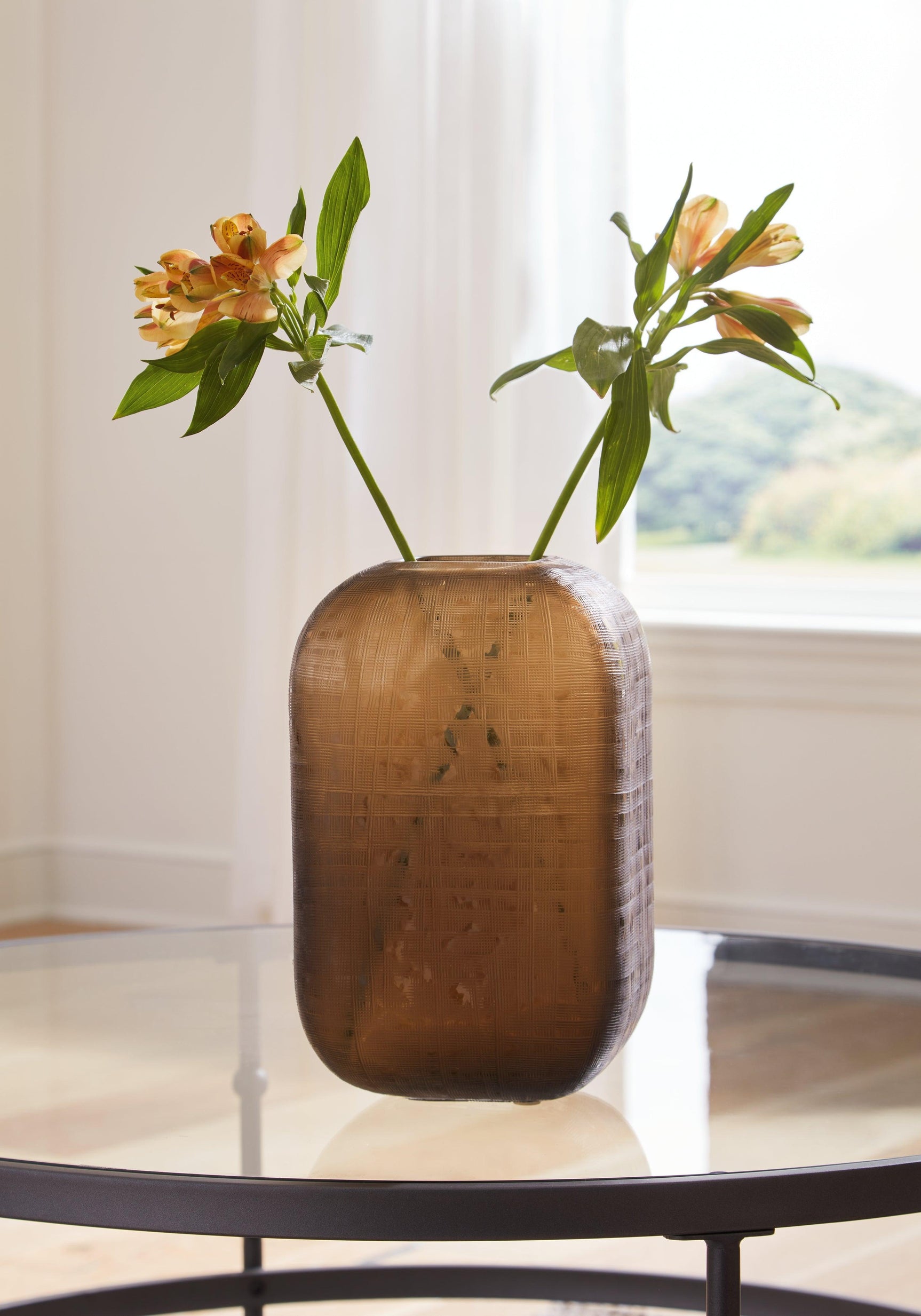 Capard Brown Vase - Ella Furniture