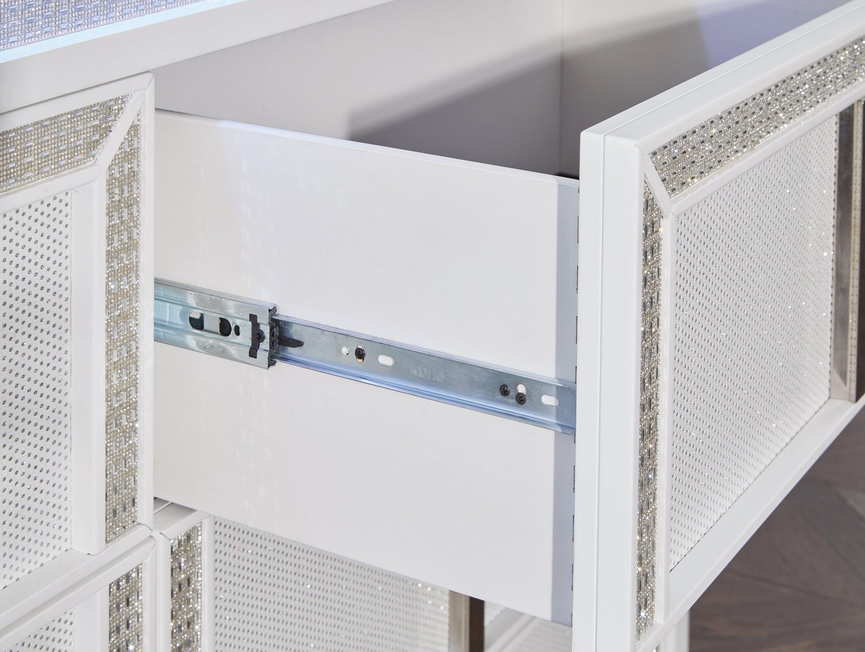 Chalanna White Dresser and Mirror - Ella Furniture