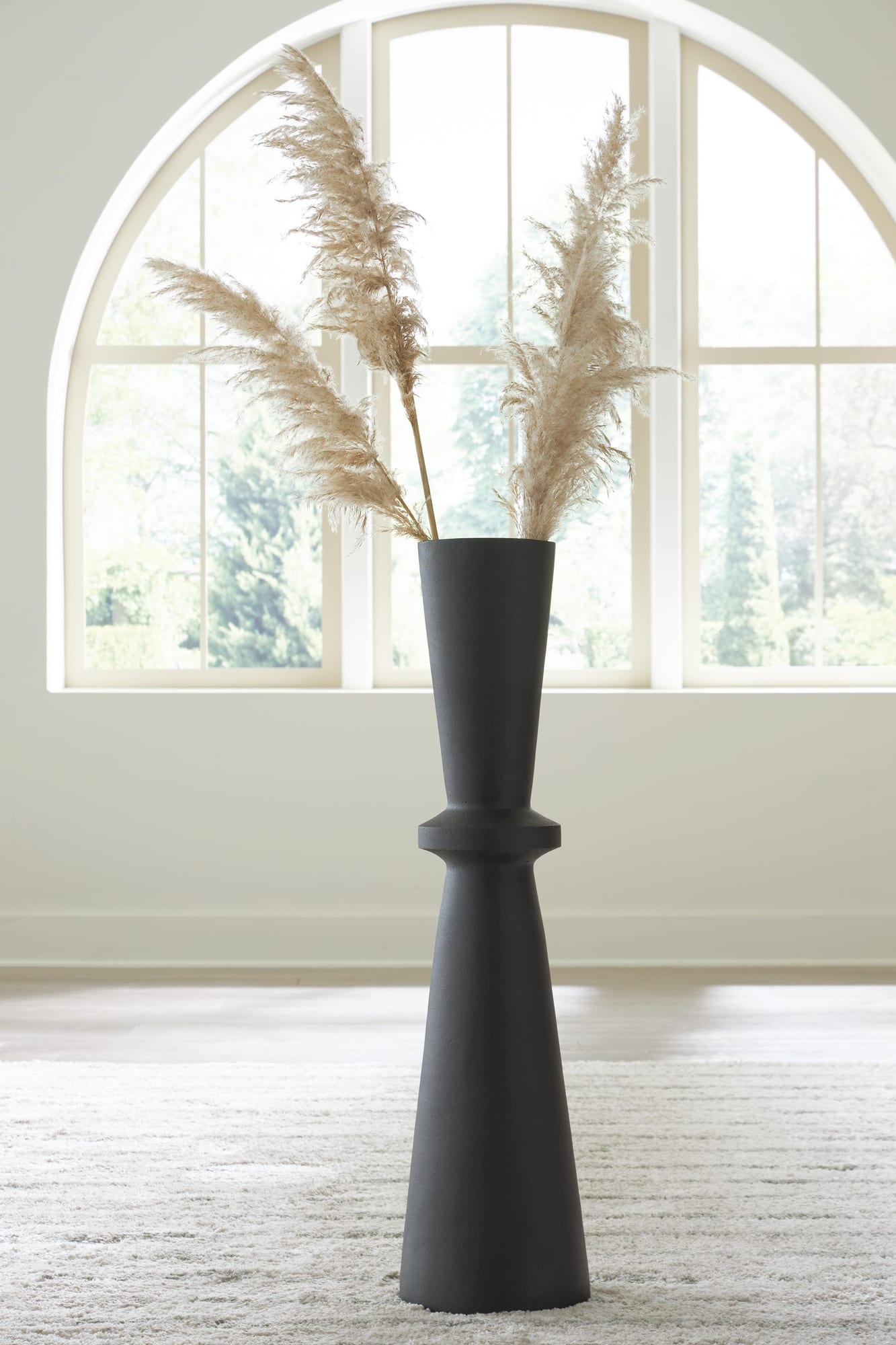 Collisten Black Vase from Ella Furniture