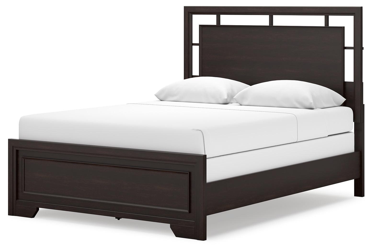 Covetown Dark Brown Queen Panel Bed - Ella Furniture