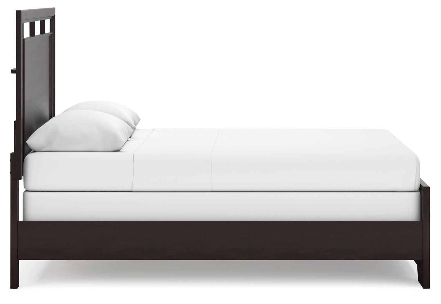 Covetown Dark Brown Queen Panel Bed - Ella Furniture