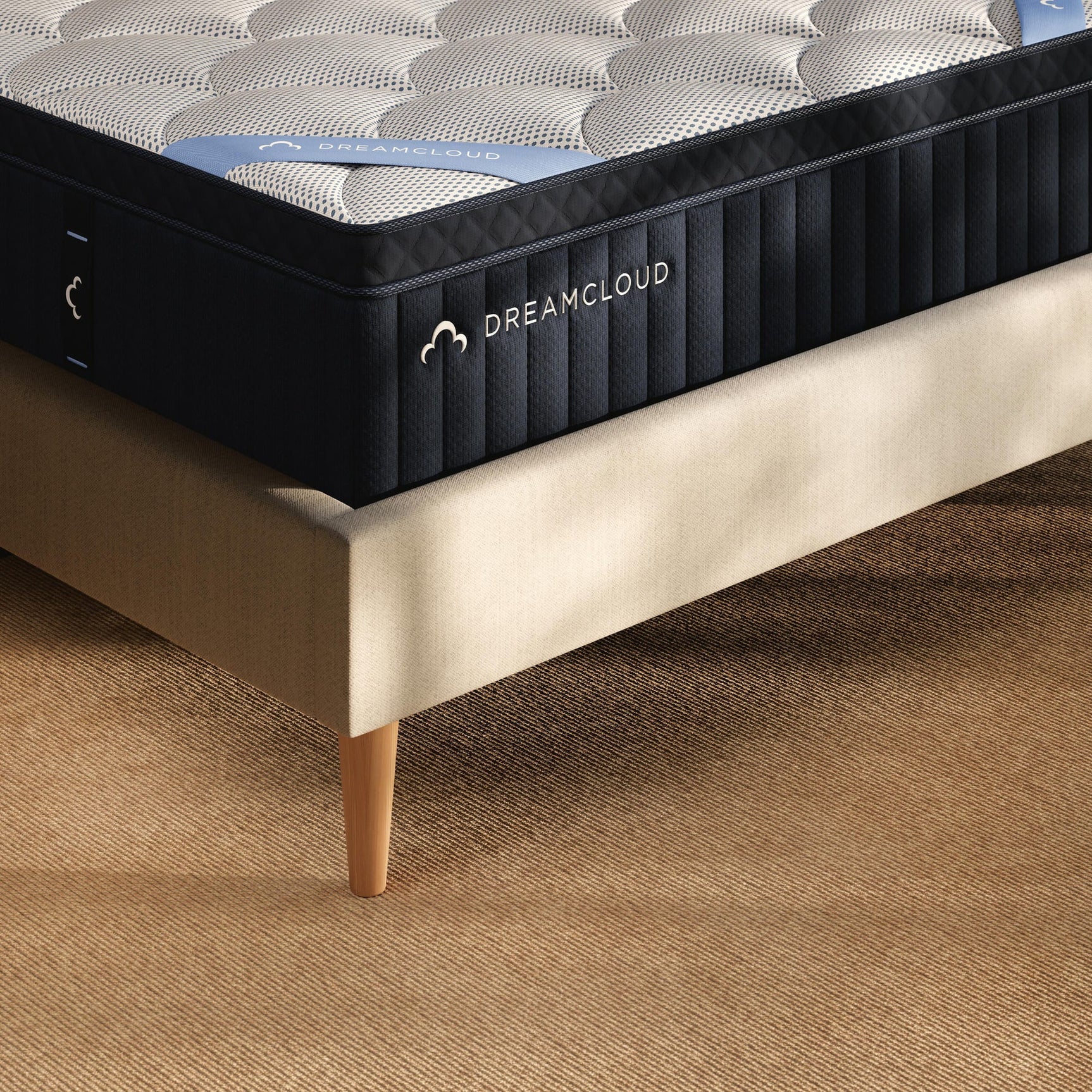 Dreamcloud Premier Memory Foam White Queen Mattress detail view