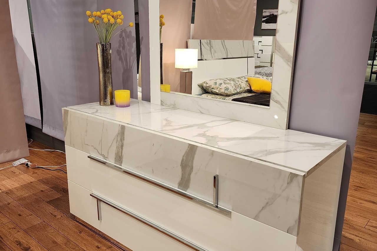 Sunset III Italian Bedroom Set