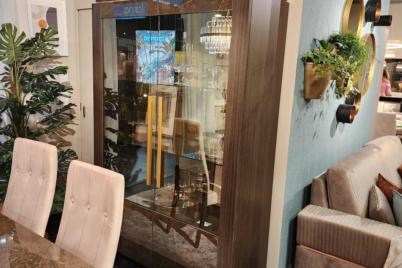 Essenza 2 Door Cabinet