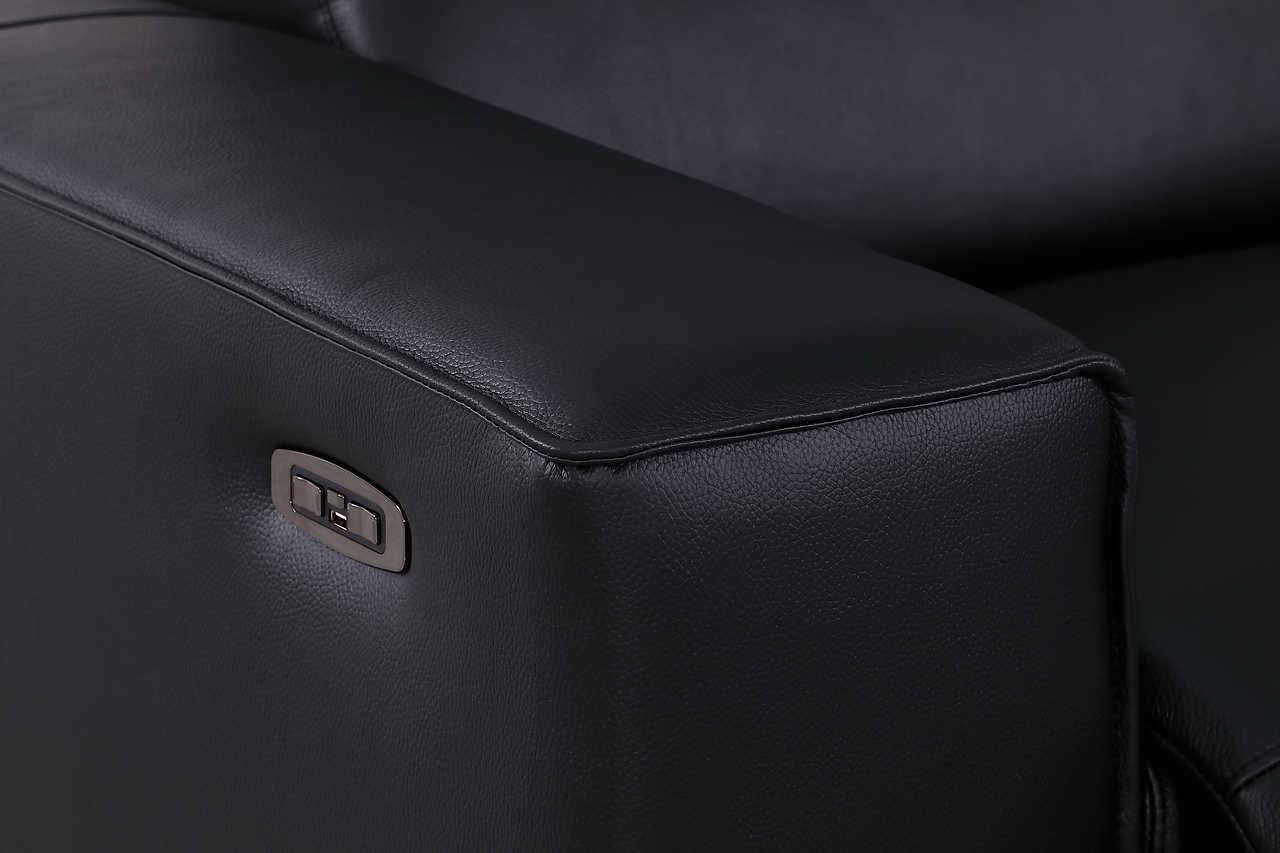 Picasso Black 7-Piece 3 Power Reclining Sectional
