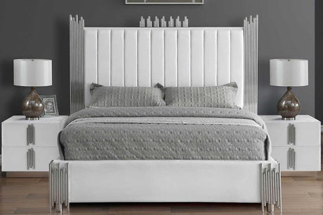 Token White Modern Platform Queen Bed - Ella Furniture