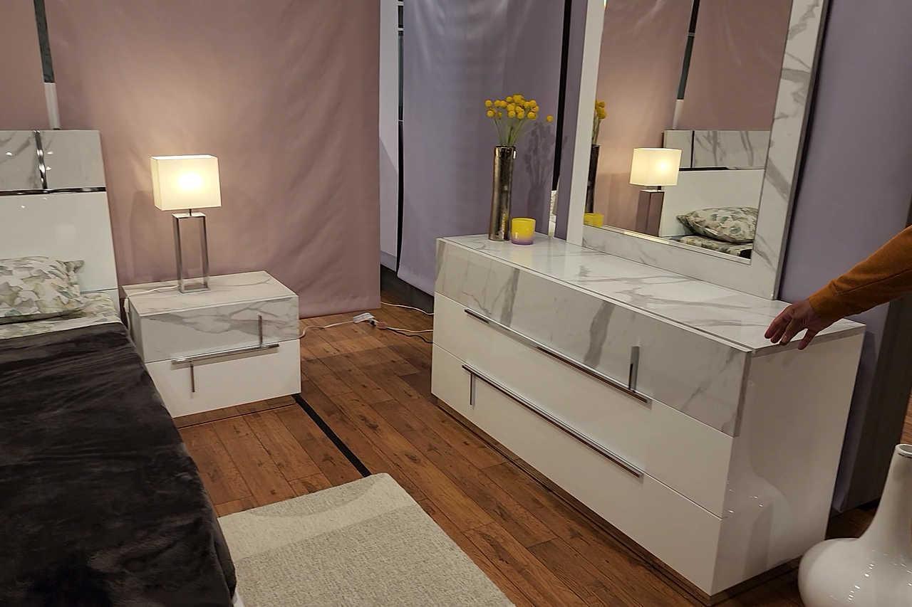 Sunset III Italian Bedroom Set