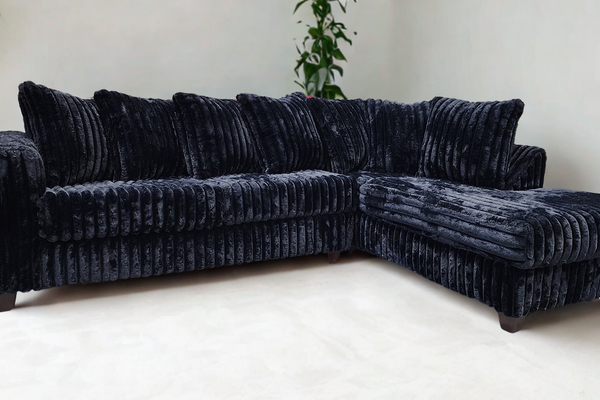 Gia Black 2-Piece Sectional