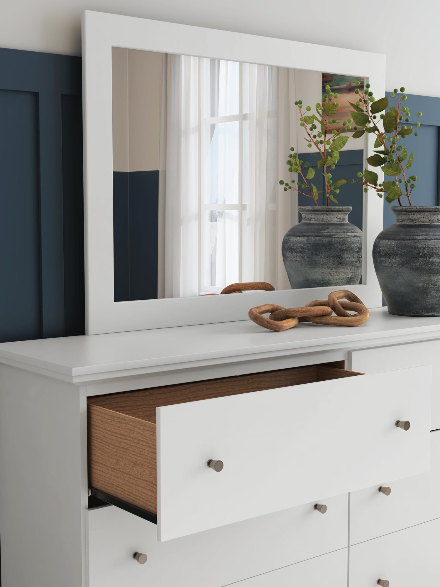 Bostwick White Shoals Panel Bedroom Set detail view