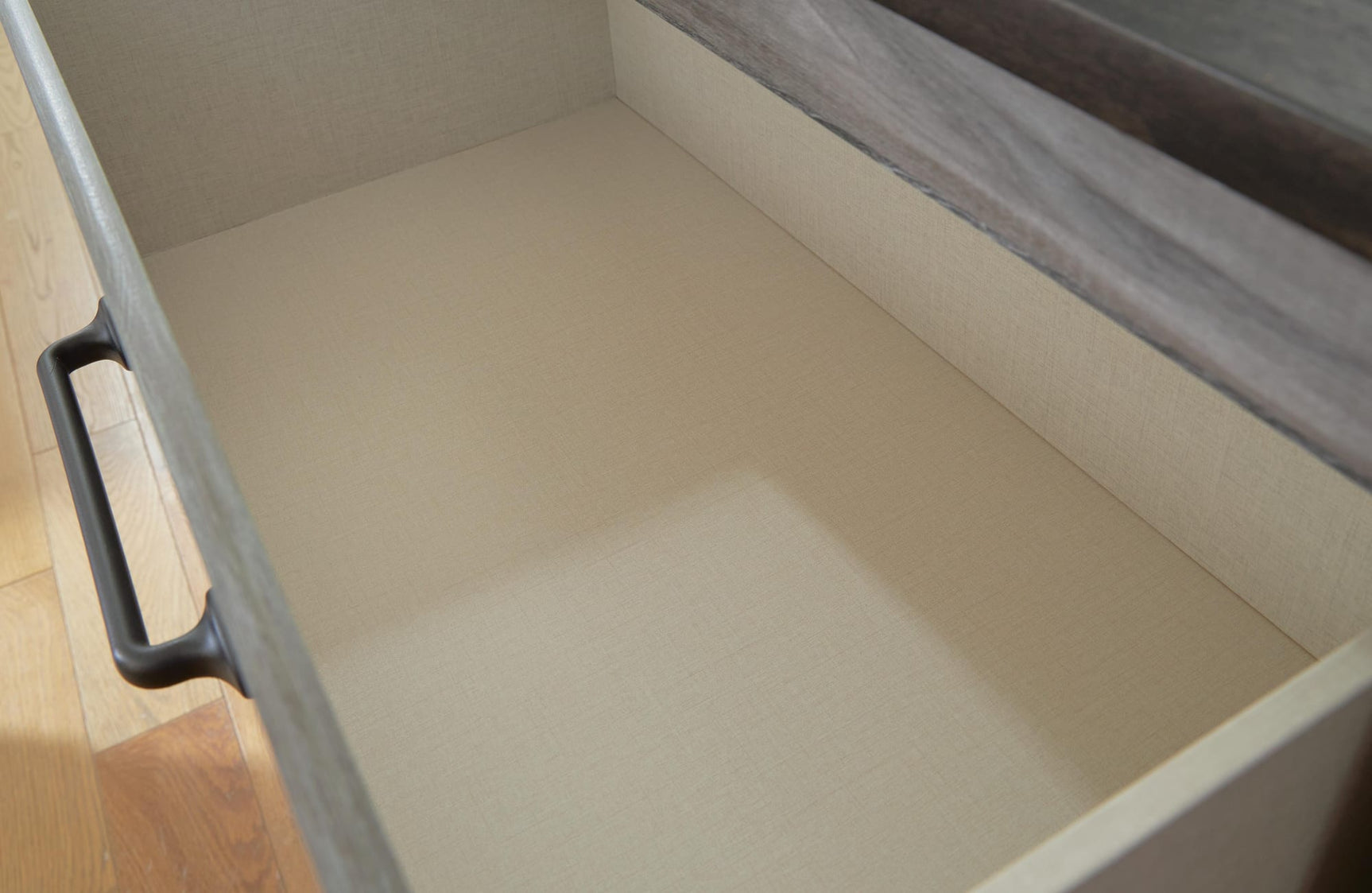 Bronyan Dark Gray Panel Bedroom Set detail view