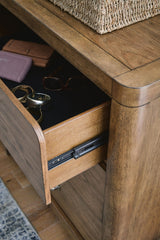 Cabalynn Light Brown Panel Bedroom Set detail view