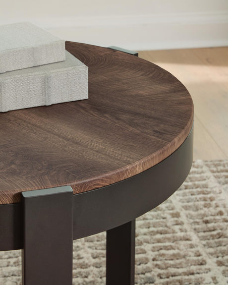Horizon Hills Brown/Black Table (Set of 3) detail view