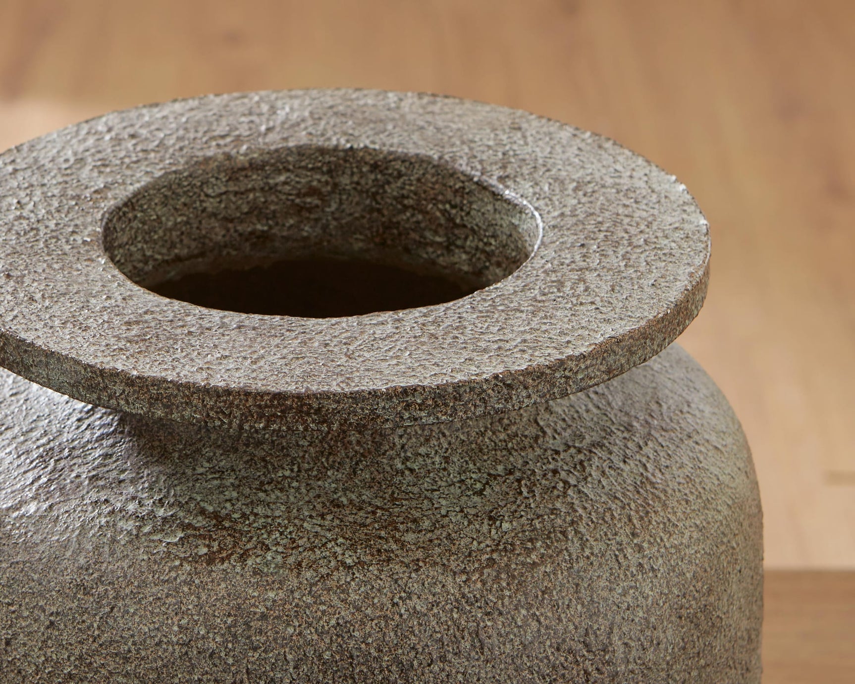 Jedwick Gray/Brown Vase detail view